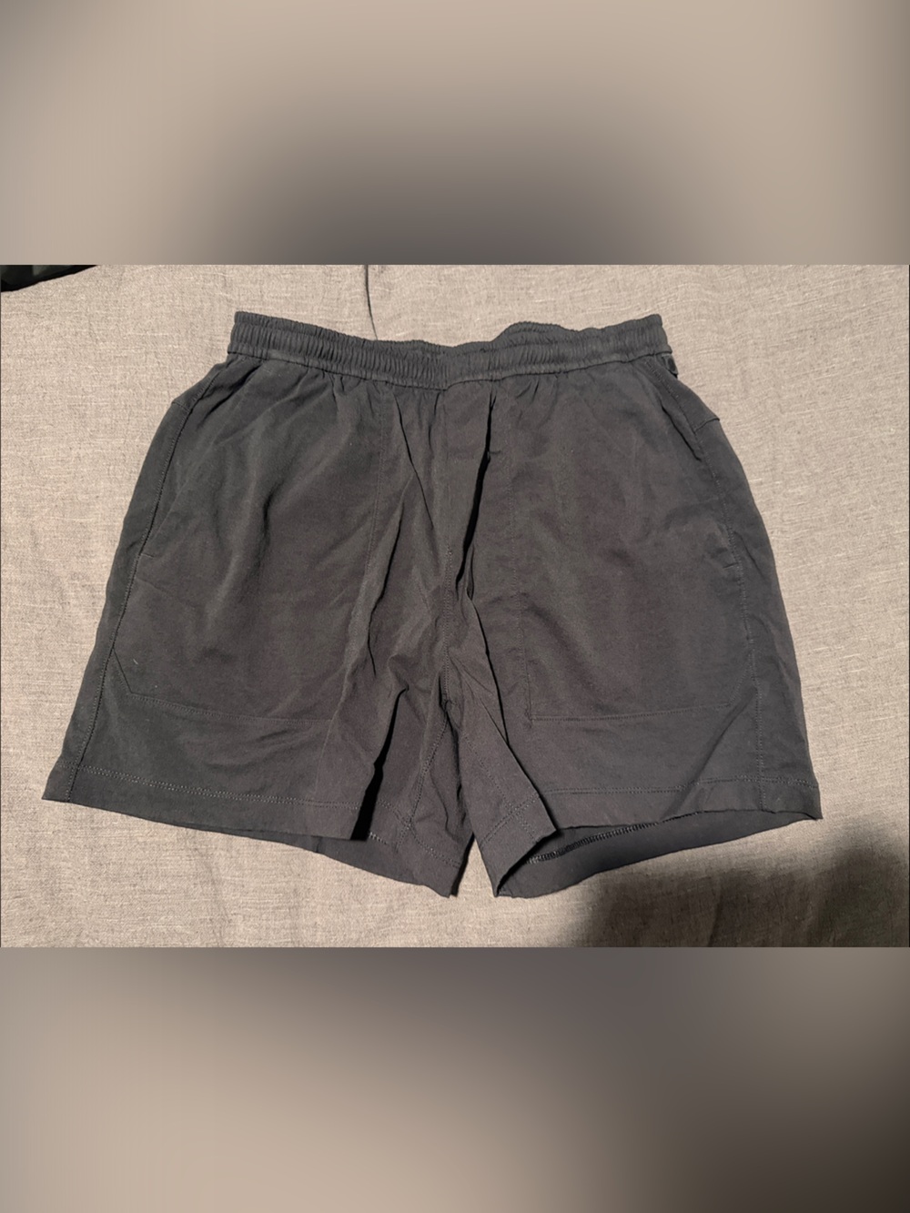 lululemon athletica Men's Black Flat-Front Casual Shorts